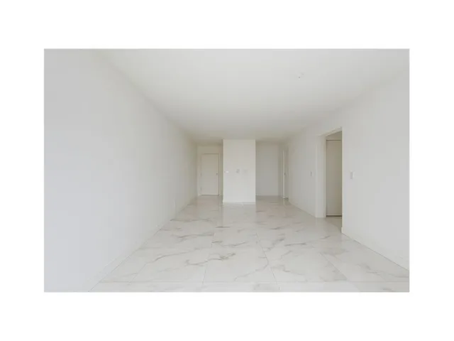 Imagem 11: Apartamento para Venda em Centro com 2 Quartos, Sendo 2 Suítes, 80M²