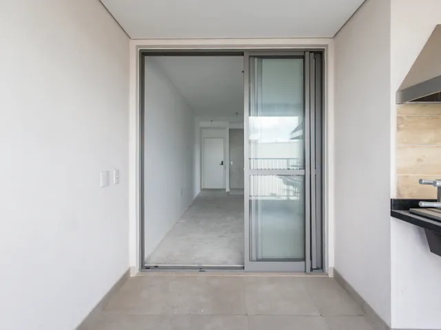 Imagem 3: Apartamento para Venda em Indianópolis com 2 Quartos, Sendo 2 Suítes, 76M²