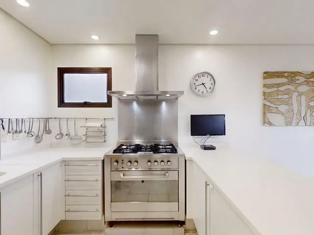 Imagem 4: Apartamento para Venda em Higienópolis com 4 Quartos, Sendo 4 Suítes, 275M²