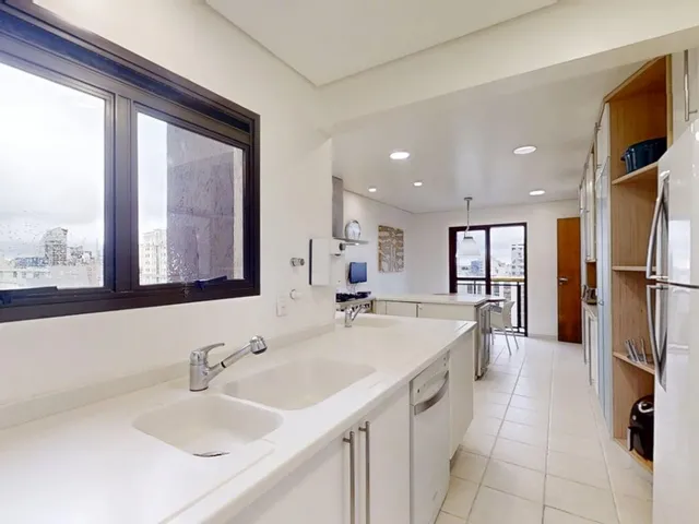 Imagem 8: Apartamento para Venda em Higienópolis com 4 Quartos, Sendo 4 Suítes, 275M²