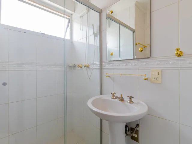 Imagem 4: Apartamento para Venda e Locação em Indianópolis com 3 Quartos, Sendo 1 Suíte, 93M²