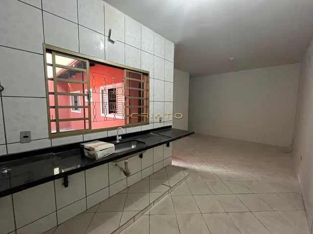 Imagem: Casa com 2 Quartos para Locação por R$