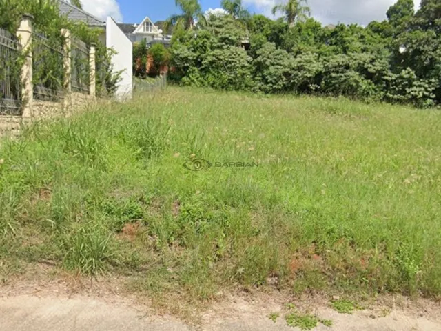 Imagem: O terreno possui 832m² de Área e está localizado em