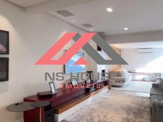 Imagem: A casa possui 3 Dormitórios, 2 Suítes, 4 Banheiros, 4