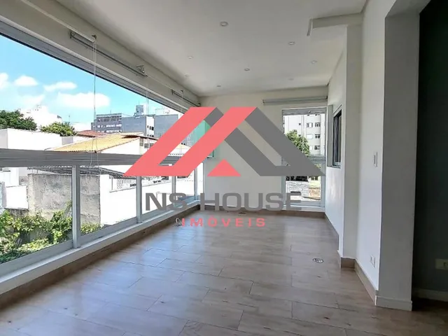 Imagem: O apartamento possui 2 Dormitórios, 1 Suíte, 2 Banheiros,