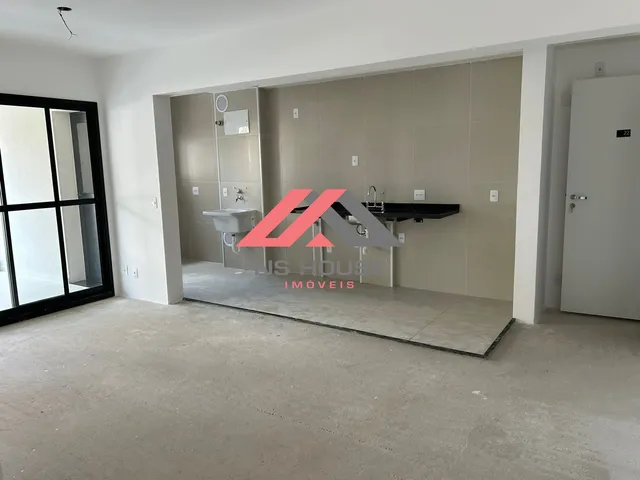 Imagem: O apartamento possui 3 Dormitórios, 1 Suíte, 1 Banheiro,