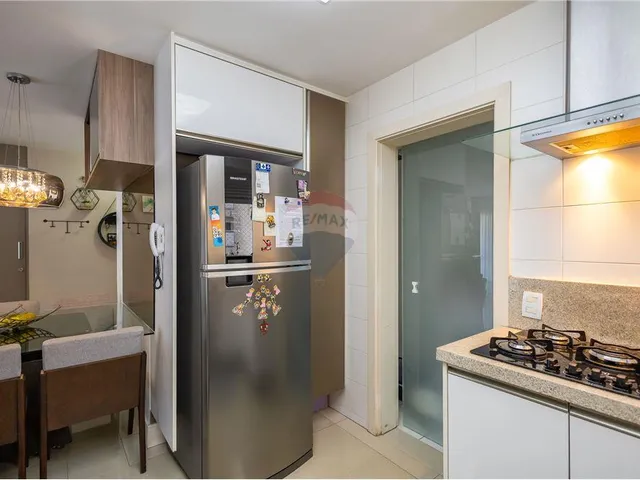 Imagem 3: Apartamento À Venda no Bairro Água Verde com 3 Quartos