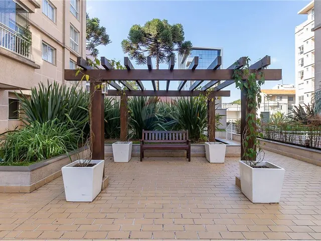 Imagem 9: Apartamento À Venda no Bairro Água Verde com 3 Quartos
