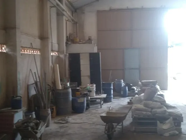 Imagem 3: Galpão Industrial À Venda em Camboriú-Sc, Bairro Monte Alegre, 1 Sala, 240M² de Área - Oportunidade Imperdível!