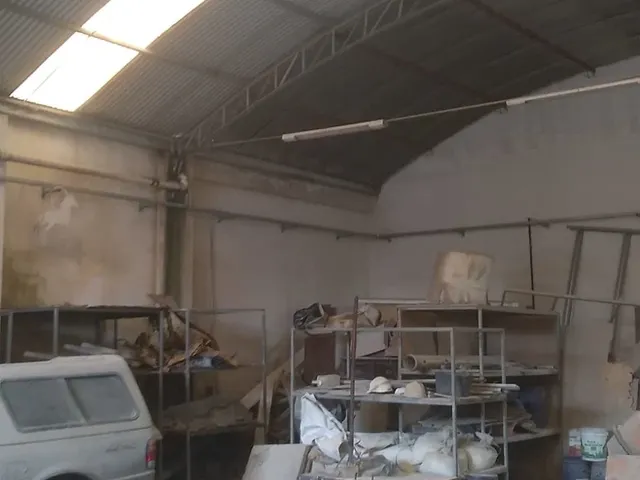 Imagem 5: Galpão Industrial À Venda em Camboriú-Sc, Bairro Monte Alegre, 1 Sala, 240M² de Área - Oportunidade Imperdível!