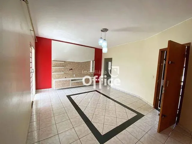 Imagem 7: Casa com 3 Dormitórios À Venda, 220 M² por R$ 440.000,00 - Frei Eustáquio