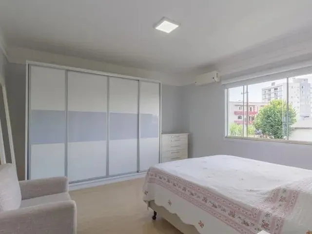 Imagem: Casa para Venda com 405 Metros Quadrados