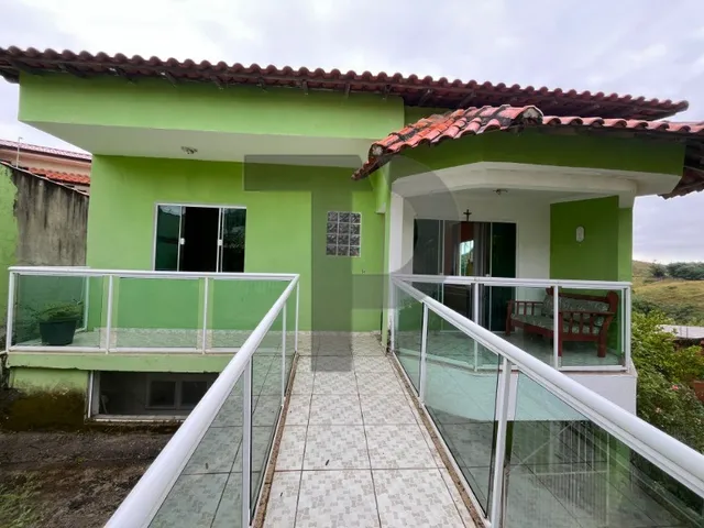Imagem 1: Casa na Morada da Colina com 4 Quartos, em Terreno de 735M²! Quintal Enorme