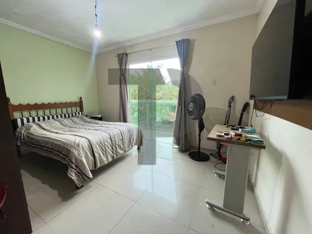 Imagem 7: Casa na Morada da Colina com 4 Quartos, em Terreno de 735M²! Quintal Enorme