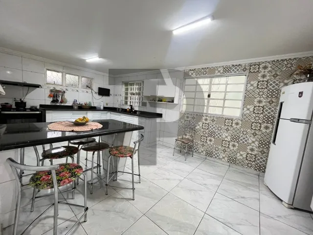 Imagem 14: Casa na Morada da Colina com 4 Quartos, em Terreno de 735M²! Quintal Enorme