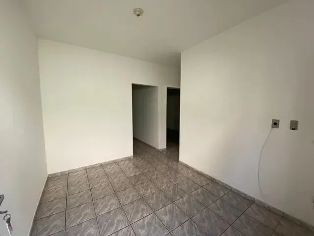 Imagem 4: Casa de Colônia para Aluguel com 60 M2 com 02 Quartos no Bairro Daniel Fonseca