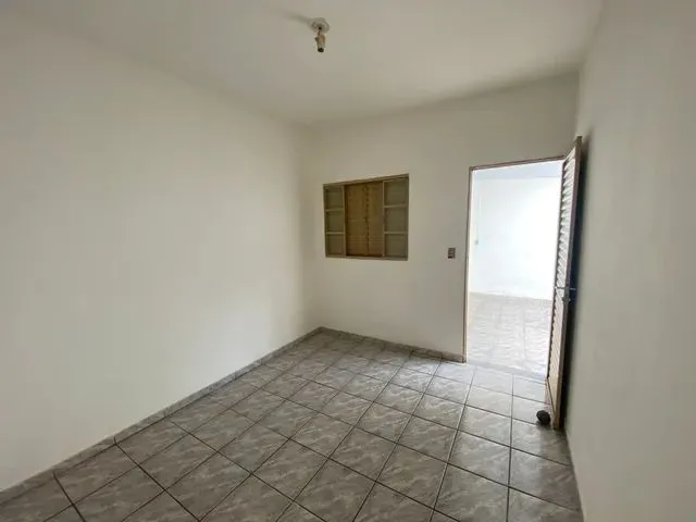 Imagem 8: Casa de Colônia para Aluguel com 60 M2 com 02 Quartos no Bairro Daniel Fonseca