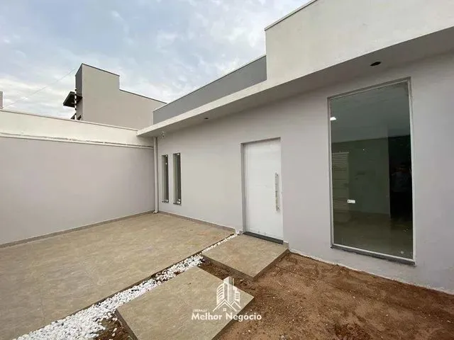 Imagem: A casa possui 3 Dormitórios, 1 Suíte, 3 Banheiros, 2
