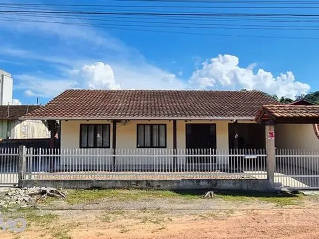 Imagem: Casa de 162.66M² com 3 Dormitórios e Galpão
