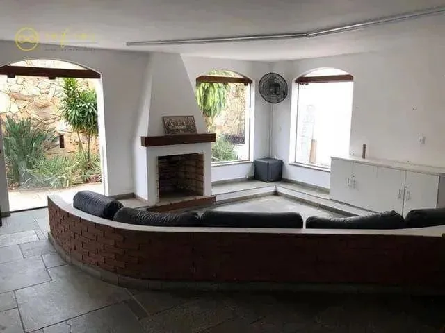 Imagem: Casa Comercial com 3 Dormitórios, Sendo