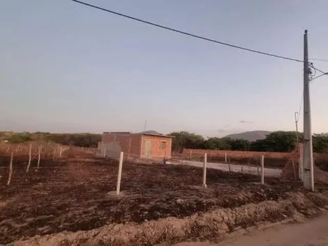 Imagem: O terreno possui 200m² de Área e está localizado em