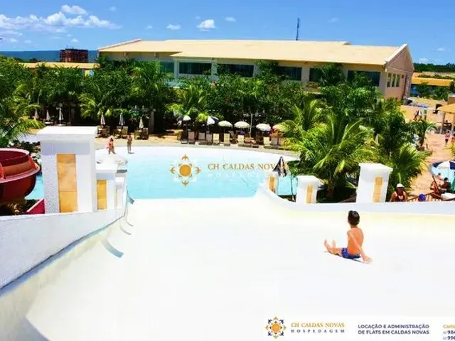 Imagem: Ferias de Julho e Aqui no Hotel Lacqua Di