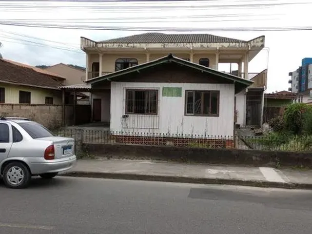 Imagem: Aluga-Se Casa de Madeira