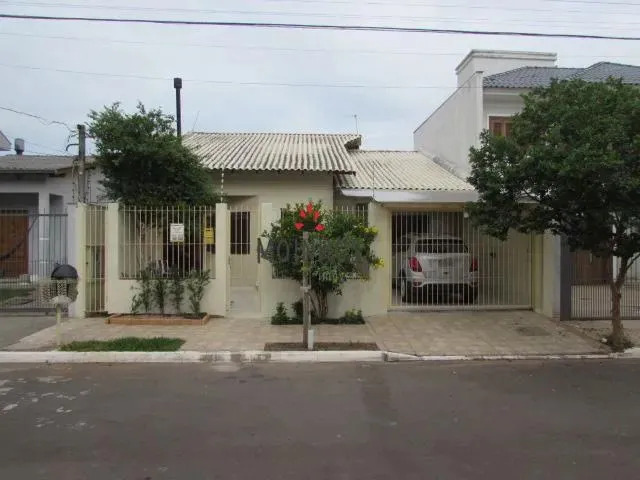 Imagem 1: Casa com 3 Dormitórios no Bairro Montserrat com 110 M² - Montserrat - Canoas/Rs Ref