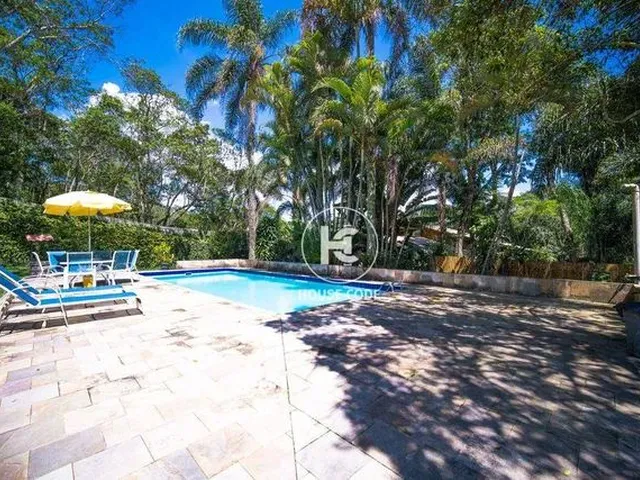Imagem: Casa com 3 Dormitórios À Venda, 428 M²