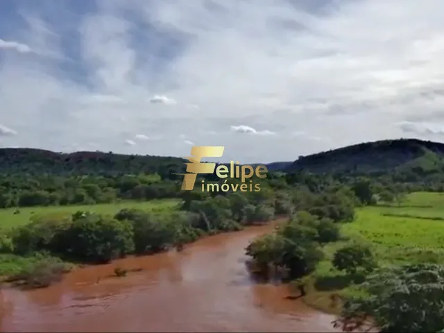 Imagem: MARAVILHOSA FAZENDA RICA EM ÁGUA PRÓXIMO