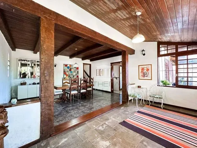 Imagem 2: Casa com 5 Dormitórios À Venda, 300 M² por R$ 770.000,00 - Iucas - Teresópolis/Rj