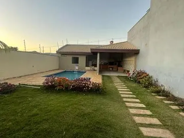 Imagem 1: Casa para Venda Tem 60 Metros Quadrados com 1 Quarto em Centro - Jacutinga - Mg