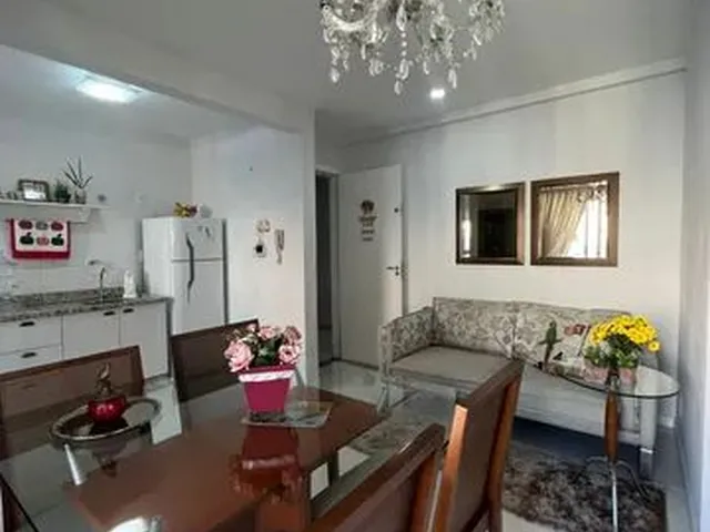 Imagem: O apartamento possui 2 Dormitórios, 1 Banheiro, 1 Vaga na
