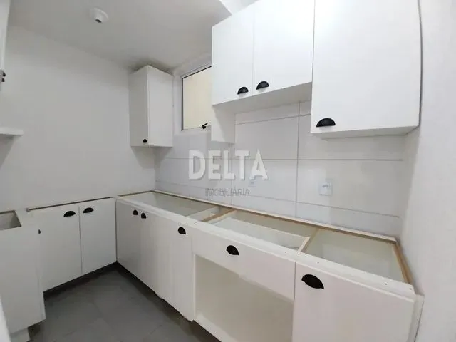 Imagem 6: Apartamento Semimobiliado com 02 Dormitórios e Vaga Coberta Ref: 96