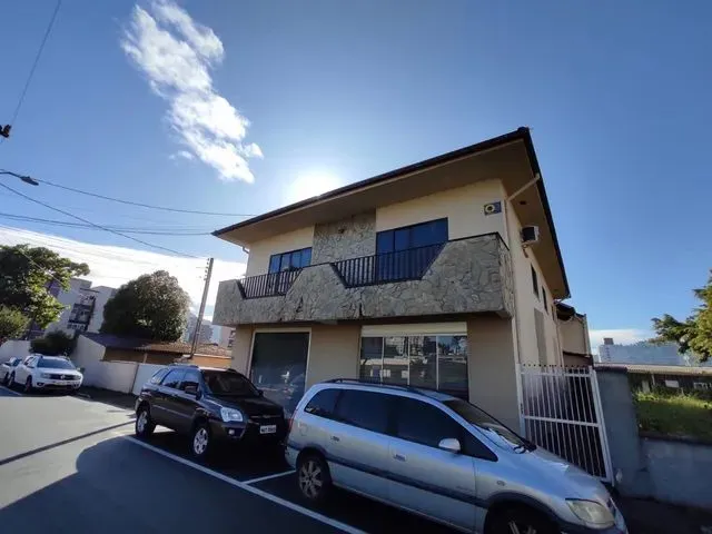 Imagem: Casa em Jaraguá