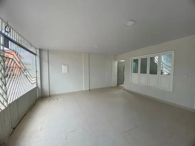 Imagem: Vendo Casa Duplex Toda Reformada e Documentada