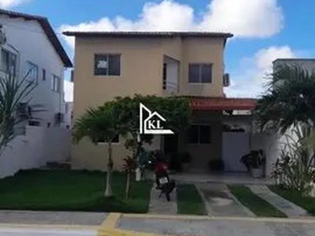 Imagem: A casa possui 3 Dormitórios, 1 Suíte, 2 Banheiros, 2