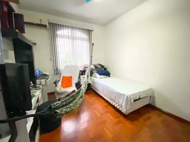 Imagem 2: Casa Comercial Casa com 5 dormitórios