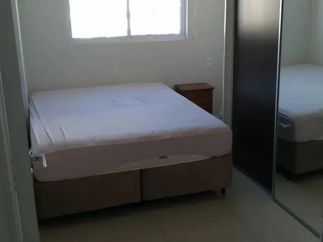 Imagem: Alugo Quarto e Vaga Mensal (Leia o Anúncio