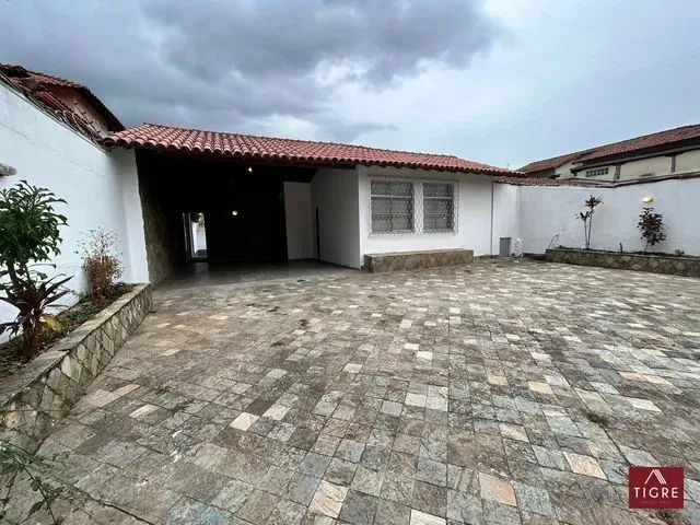 Imagem: Belo Horizonte - Casa Padrão - Itapoã