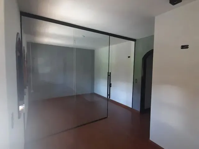 Imagem 4: Casa Comercial com 405M de Area Util e 12 Comodos no Centro
