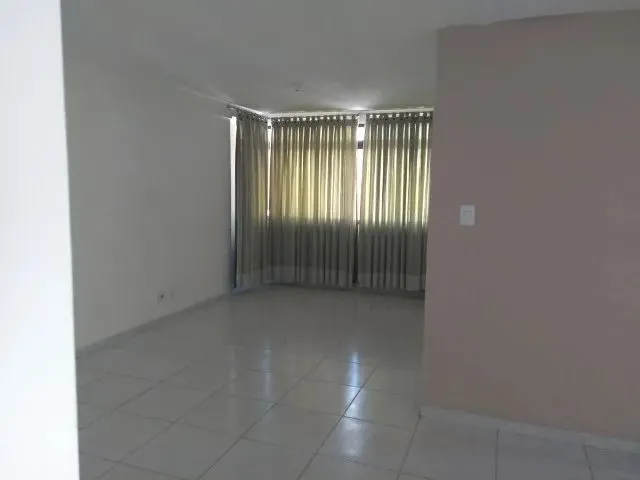 Imagem 11: Apto na Lateral da Igreja Universal, Proximo Avenida Epitacio Pessoa