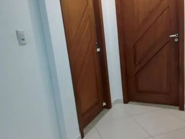 Imagem: A kitnet possui 2 Dormitórios, 1 Banheiro, 1 Vaga na