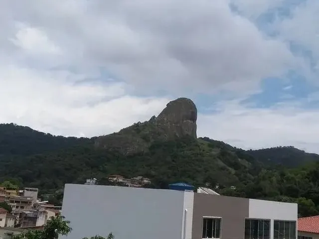 Imagem: Vendo Esse Apartamento no Segundo Andar