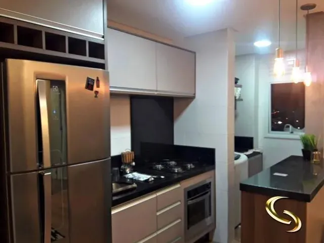 Imagem: Apartamento com 2 Dormitórios À Venda