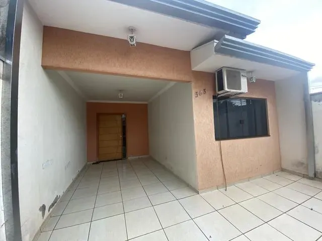 Imagem: Casa 3 Dormitórios para Venda em Maringá