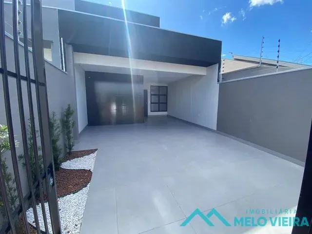Imagem: Casa 3 Dormitórios para Venda em Maringá