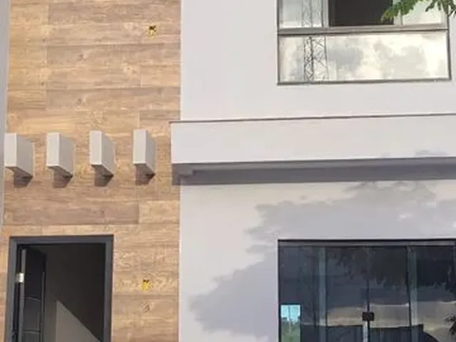 Imagem: A casa possui 3 Dormitórios, 1 Suíte, 3 Banheiros, 1 Vaga