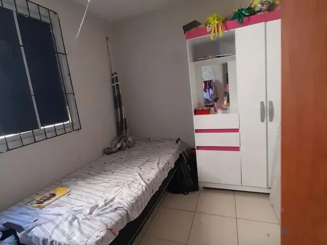 Imagem: O apartamento possui 2 Dormitórios, 1 Banheiro, 1 Vaga na