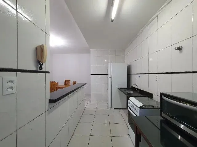 Imagem 10: Apartamento de 2 Quartos Mobiliado no Centro